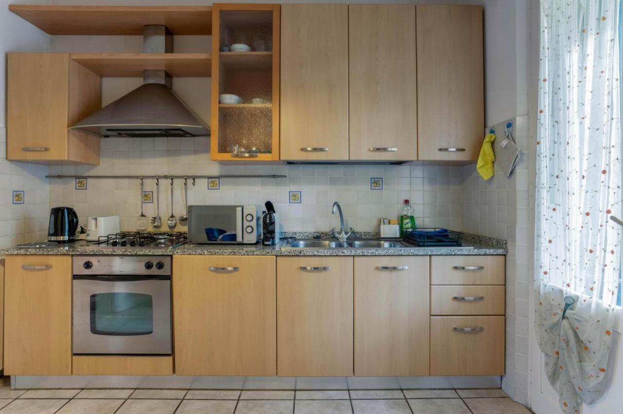 Lucca Roomy Apartment With Balcony And Parking! المظهر الخارجي الصورة