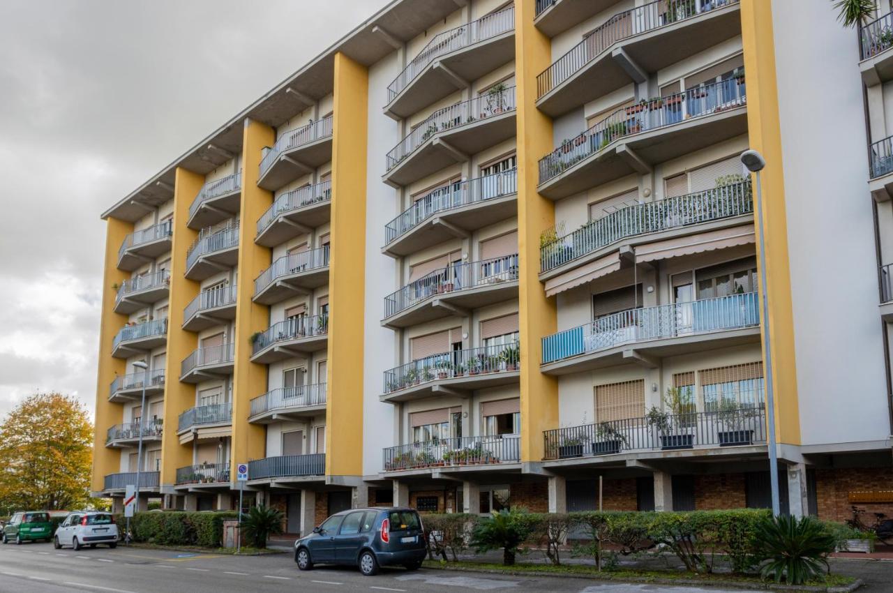 Lucca Roomy Apartment With Balcony And Parking! المظهر الخارجي الصورة